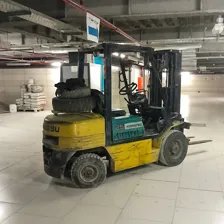اجاره لیفتراک و جرثقیل حسن زاده